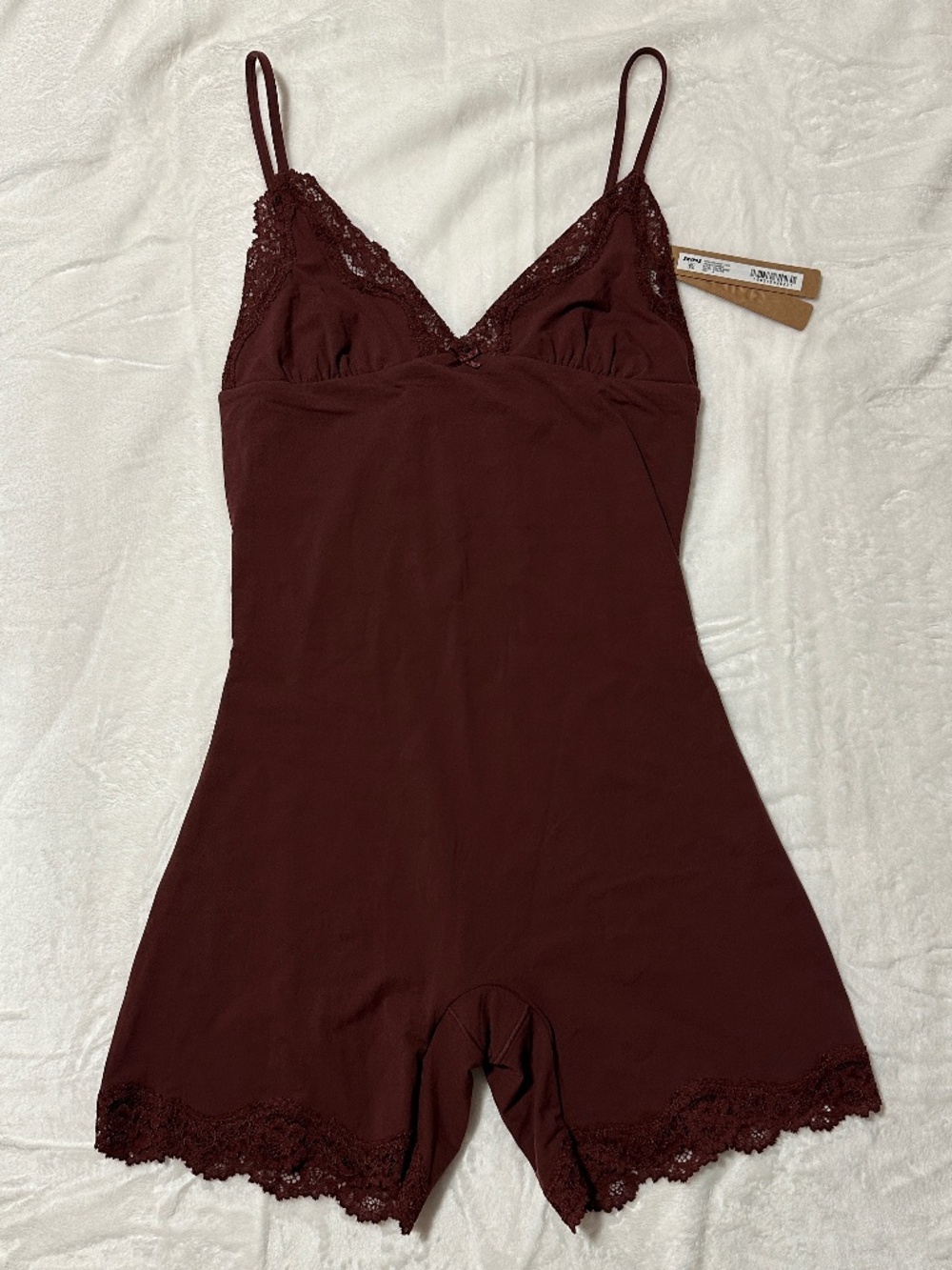 SKIMS Fits Everybody Lace Triangle Onesie - NWT - MEDIUM